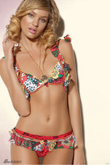 幻灯图：超模康迪斯-斯瓦内普尔2010年泳装特辑