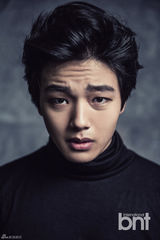 高清：韩星吕珍九时尚大片 游走于少年男人之间