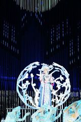 独家组图：宋祖英个唱彩排 民族服饰端庄大气