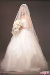 组图：容祖儿首披婚纱兴奋 直言这是最美的时刻