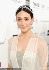 组图：奥斯卡艾滋基金派对-艾米-罗森仙味十足