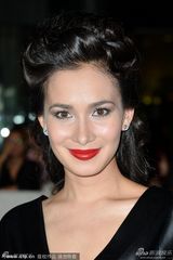 组图：陈可辛撑《合伙人》首映 杜鹃文艺范十足