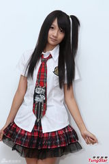 组图：15岁许雅涵横跨三界 黑豹面前自叹老矣