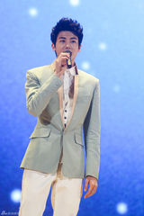 高清组图：韩团帝国之子分队首唱会 将发新曲