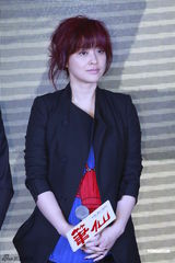 组图：梅婷首演惊悚片《笔仙》 坦言非常幸运