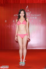 组图：亚姐面试水平参差 评委罗霖要求三高