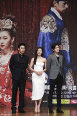独家：河智苑朱镇模等亮相新剧《奇皇后》发布