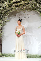 组图：韩星全智贤婚前记者会优雅高贵谈求婚细节