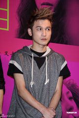 高清组图：《消失打看》签票会 陈宏一率主创宣传 