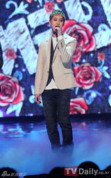 组图：《M！Countdown》BigBang获第一 SHINee回归