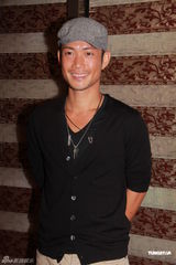 组图：《神探高伦布》办杀青宴 黎耀祥率队出席