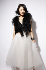 组图：姚芊羽时尚大片曝光 成熟俏皮展十足魅力