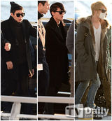 组图：JYJ赴广州宣传亚运 墨镜口罩遮面亮相