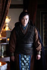 组图：《华胥引》剧照曝光 郑嘉颖造型多变