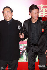 幻灯：黄宗泽主持无线新节目 直言嗜爱喝红酒