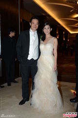 组图：杨采妮大婚 梁咏琪李心洁携夫出席