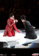 组图：叶德娴献唱见好就收 尾场开唱致敬张国荣