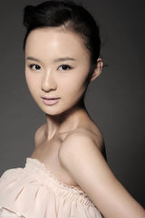 组图：葛晓凤夏日清凉写真 粉蓝女郎千娇百媚