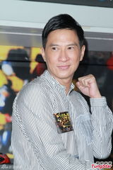 组图：张家辉《激战》秀肌肉  久违幽默感再现