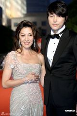 幻灯图：上海电影节星光闪耀 赵薇张柏芝辣妈吸睛