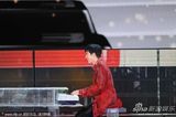组图：王力宏李云迪春晚表演创意钢琴
