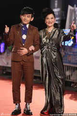 组图：女星助阵第48届台湾电视金钟奖红毯