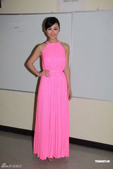 组图：张卫健梁汉文同场录节目 高海宁否认恋爱