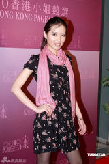 幻灯图：香港小姐首次面试 50位佳丽演曼妙诱惑