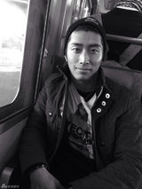 组图：众星欢乐拜大年 森碟可爱林依晨异国祝福