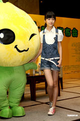 高清组图：周星驰徐娇宣传《长江7号爱地球》