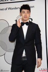 组图：潘玮柏被误认刘德华 自称有半勾鼻