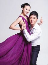 组图：董洁潘粤明昔日羡煞旁人的恩爱瞬间