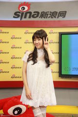 组图：韩星李贞贤做客 曝与SJ希澈2AM赵权友情