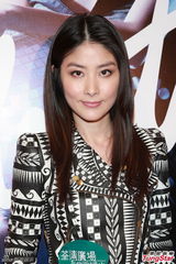 组图：陈慧琳新碟签唱获吻 称儿子红包达五位数