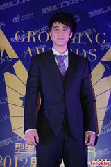 组图：贾乃亮当奶爸有难度 何洁谈释小龙超尴尬