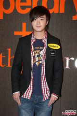 组图：古天乐挺新片 保证《逃出生天》是真3D