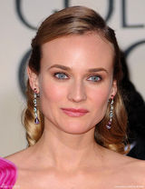 高清组图：戴安-克鲁格紫色礼服亮相红地毯