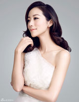 组图：韩雪新年写真展现优雅自信魅力