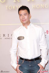 组图：刘嘉玲进军香港餐饮业 圈中友人前来捧场