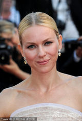 幻灯图集：《公平游戏》首映 娜奥米-瓦茨白色长裙