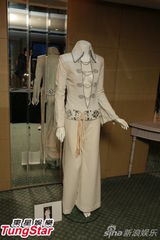 组图：梅艳芳珍贵纪念品展出 歌迷会未邀请梅妈