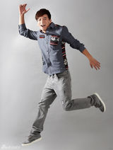 组图：魏千翔杂志展现阳光活力 感悟经历使其成长