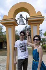 组图：Ella与未婚夫关岛拍婚纱照 Hebe搞笑抢镜