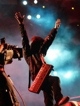 与非门龙水湖音乐节激情献演