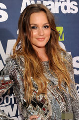 组图：《暮光》领跑2011MTV电影奖 帕丁森热吻泰勒