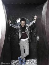 高清组图：于小伟秋冬时装大片 突显优雅时尚气质