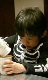 组图：Lucas5岁生日 盘点可爱成长史