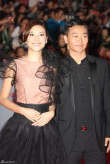 组图：第28届金鸡奖红毯 群星云集女星美艳男星帅气