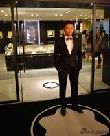 苏有朋着礼服优雅亮相 期待徜徉草原变豪迈(图)