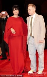 组图：《黑马》首映 布莱尔带初生儿子走红毯